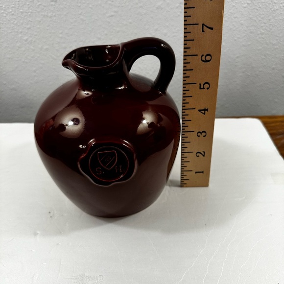 Tender Heart Treasures Jug Pottery Pitcher Brown SH Crest on front - 2004 - Picture 5 of 7